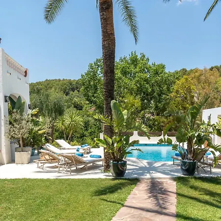 Enri Y Casita Con Piscina Y Jacuzzi
